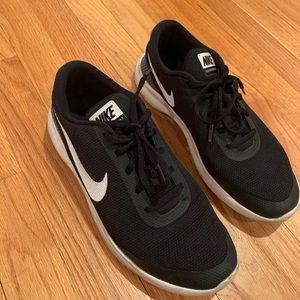 nike running shoes